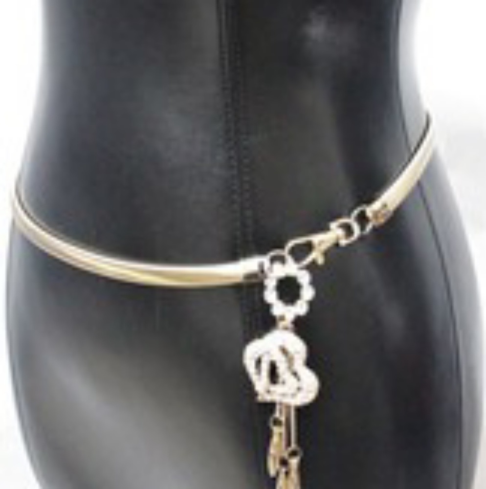 Brand New - Rhinestone Heart Stretch Belt